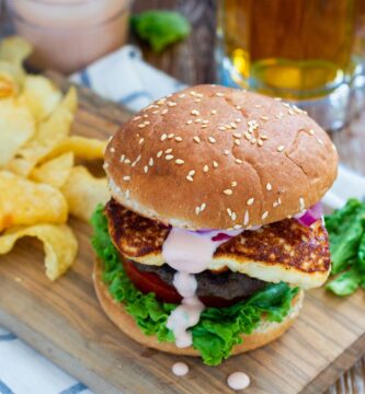 Hamburguesa con Queso Frito - My Dominican Kitchen